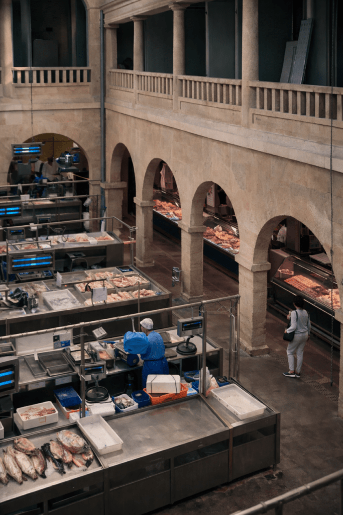 Interior de la Plaza de Abastos de Pontevedra