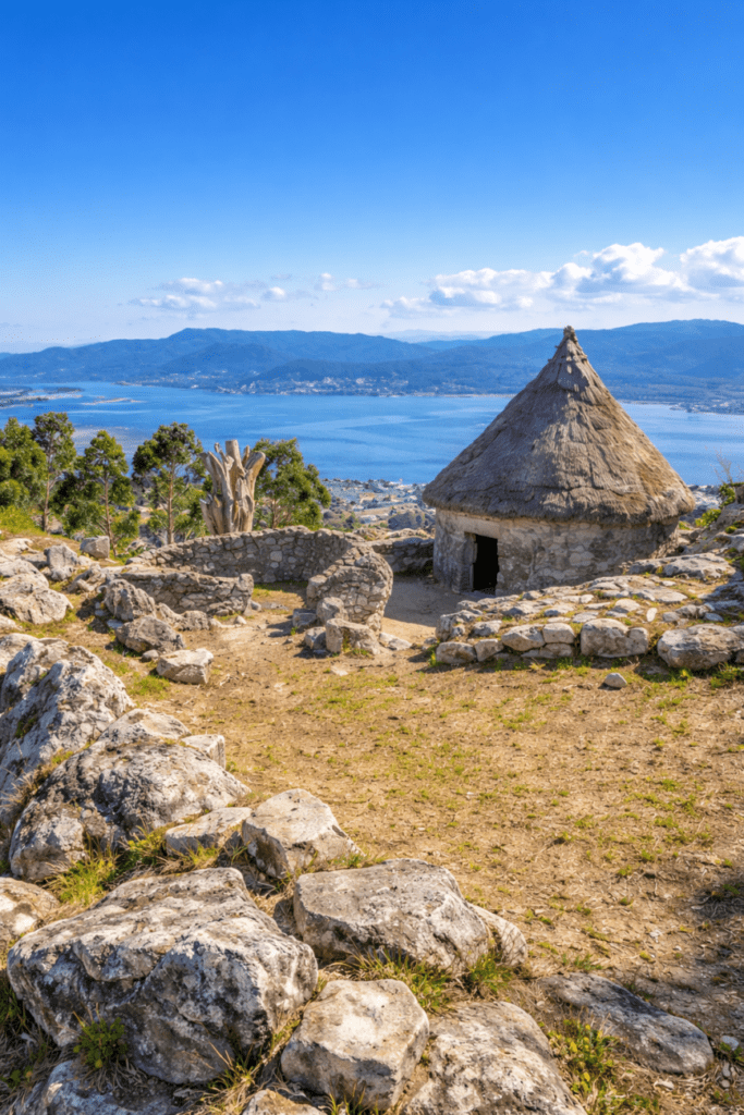 Vistas del río Minho desde el Castro de Santa Tegra.