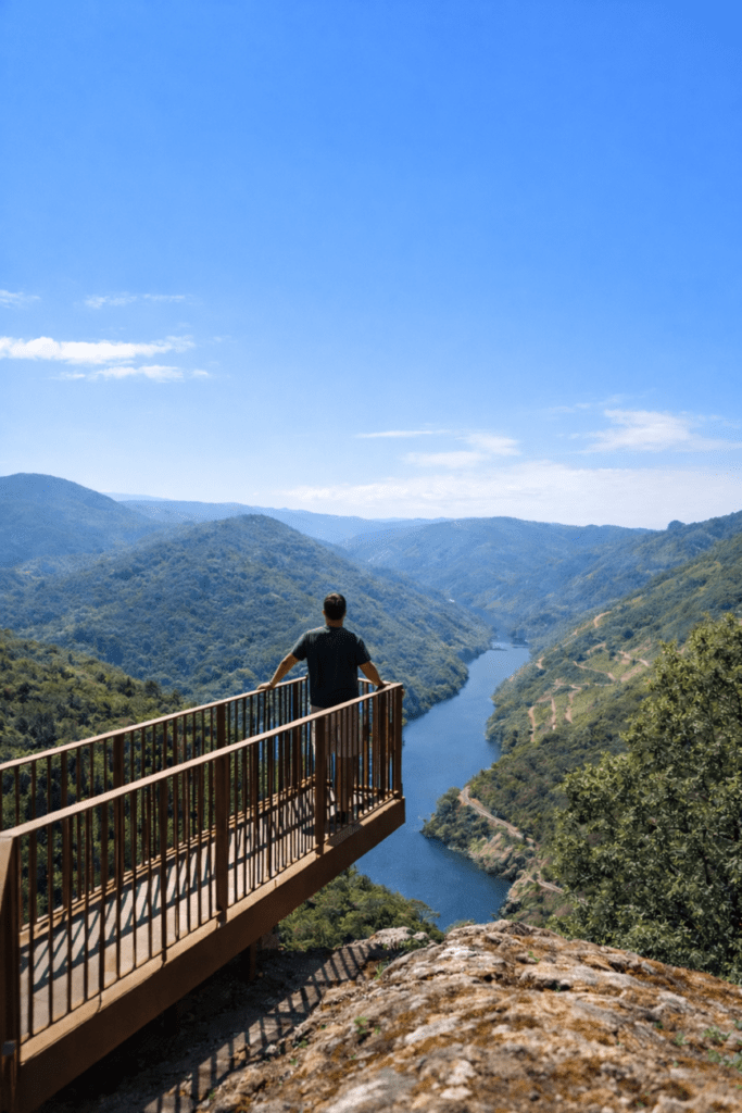 Cañones del Sil en la Ribeira Sacra provincia de ourense.